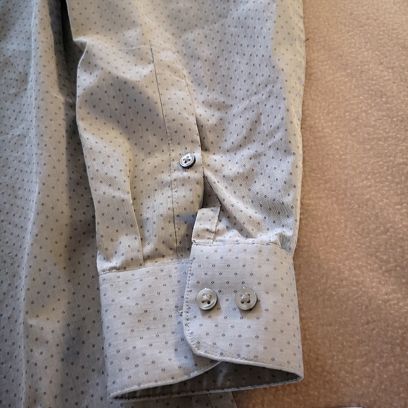 CALVIN KLIEN Men's Button Up Dress Shirt - Picture 6 of 12